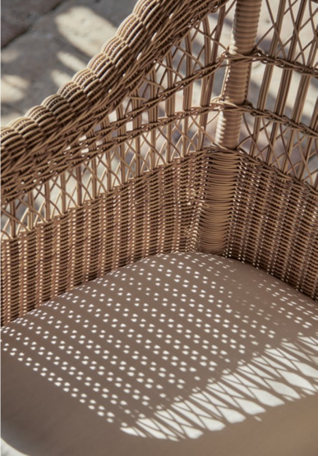 Кресло плетеное с подушкой Alga Armchair