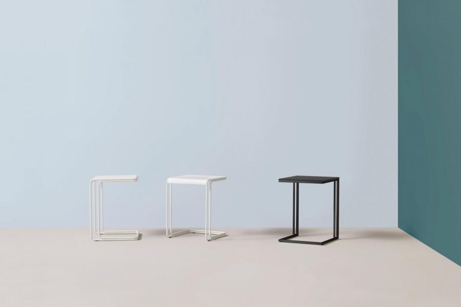 Столик журнальный Side table