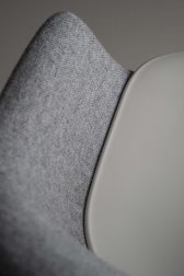 Кресло с обивкой Mani Armshell Fabric 4L