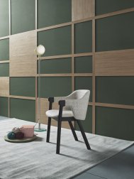 Кресло с мягкой обивкой Loden