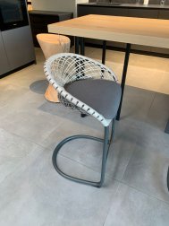 Стул полубарный плетеный MIDJ Stool P47 H65 M TS_CU