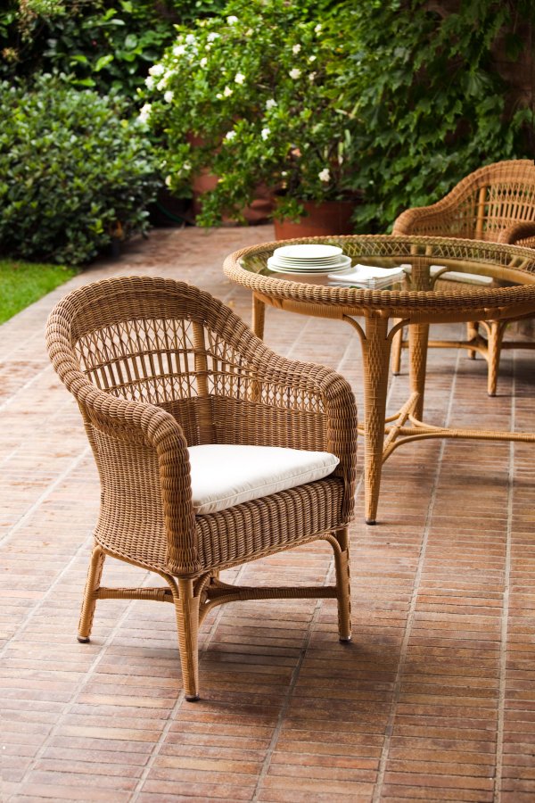 Кресло плетеное с подушкой Alga Armchair