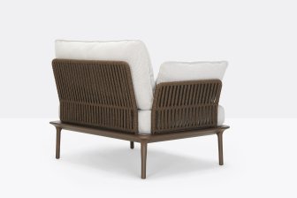 Кресло с подушками Reva Twist P