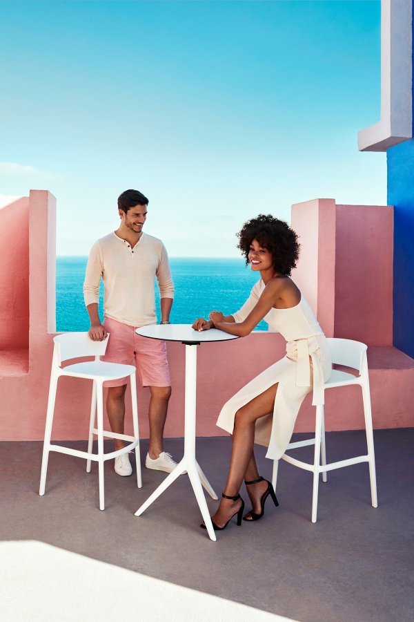 Стул пластиковый барный Vondom Africa Basic белый
