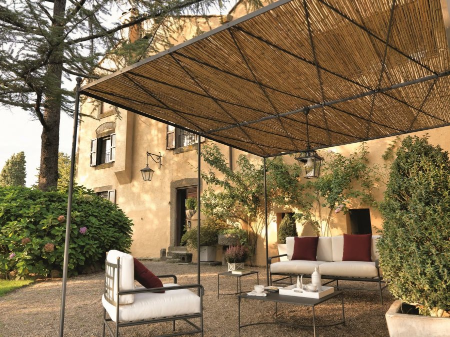 Диван металлический с подушками Toscana