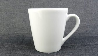 Кружка фарфоровая