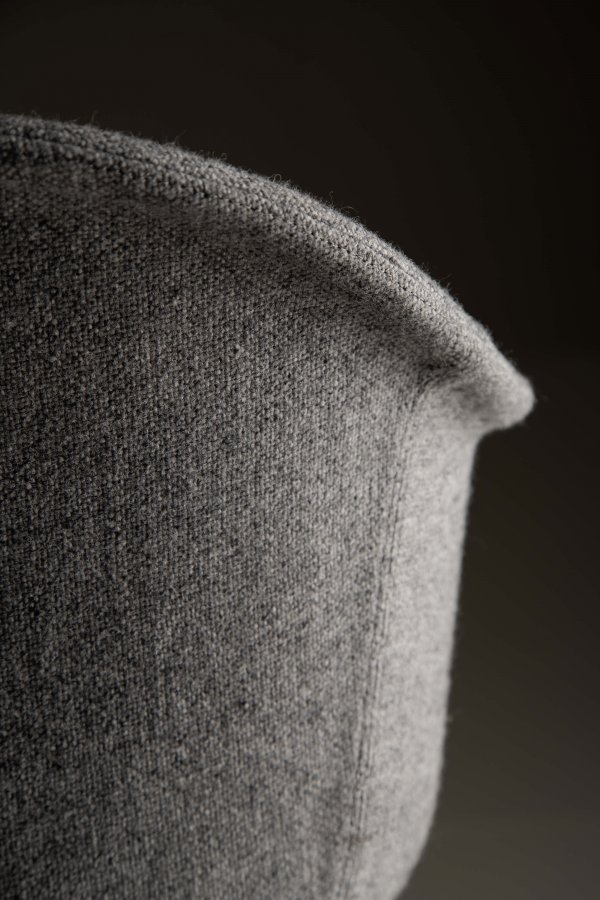 Кресло с обивкой Mani Armshell Fabric 4L