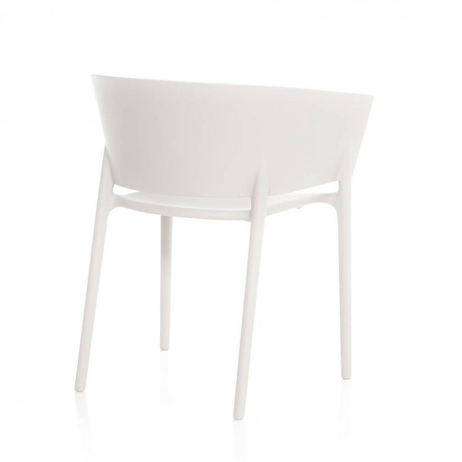 Кресло пластиковое Vondom Africa Basic белый