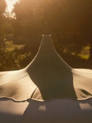 Зонт пляжный профессиональный Ø2.4 м Lotus Pagoda