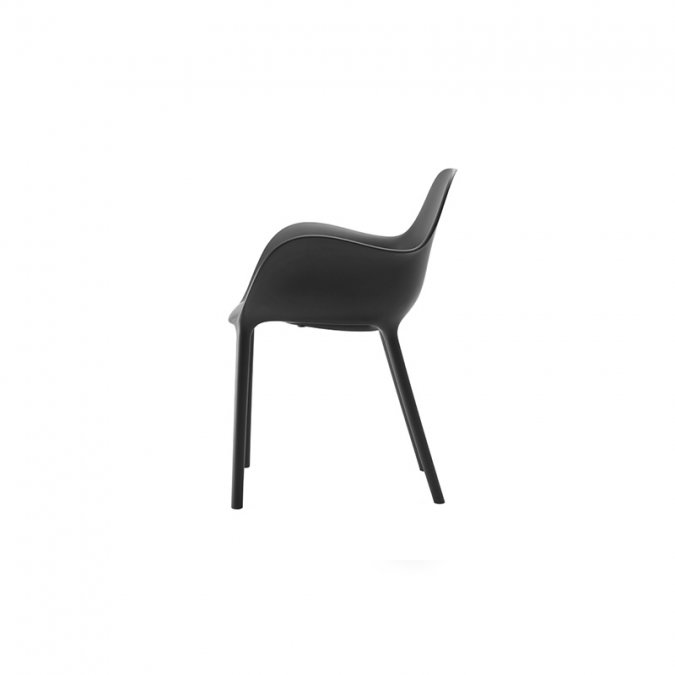 Кресло пластиковое Vondom Sabinas Basic черный
