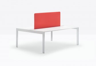 Стол со звукопоглощающей панелью Kuadro Desk