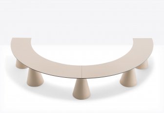 Скамейка полукруглая пластиковая Ikon Bench