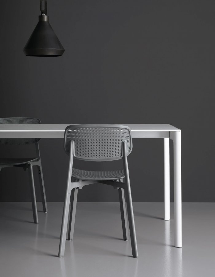 Стул пластиковый Kristalia Colander