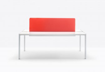 Стол со звукопоглощающей панелью Matrix Desk