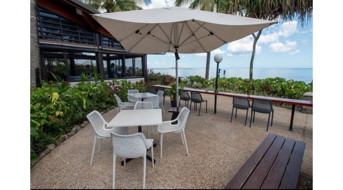 Ресторан Blu Brasserie в отеле Radisson Blu Resort Fiji Denarau Island, о. Денарау