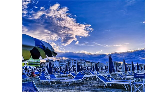 Пляж I Delfini Beach Village, Каттолика, Италия