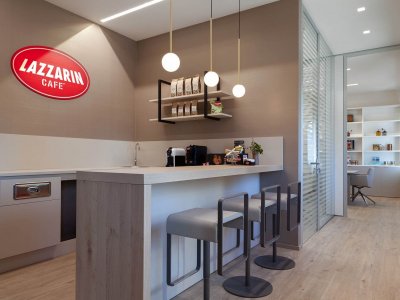Проект:Lazzarin Cafe, Сузегана, Италия