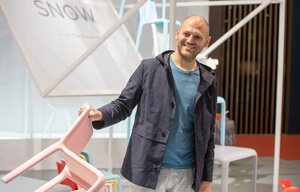 Snow-Junior-Odo-Fioravanti-Stand-Pedrali-Low (копия)